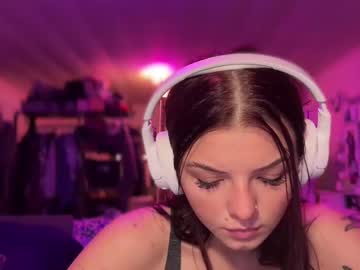 girl New Asian Webcam Girls with ultravioletts