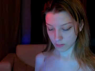 couple New Asian Webcam Girls with evelina_meow