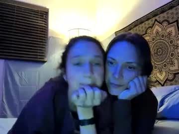 couple New Asian Webcam Girls with sillygirlsxx