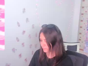 girl New Asian Webcam Girls with halley_pink