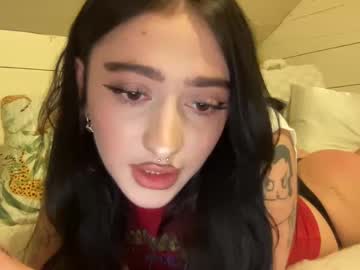 girl New Asian Webcam Girls with woulfie_moon