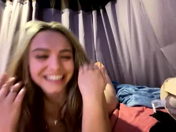 girl New Asian Webcam Girls with charismacharm