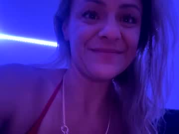 couple New Asian Webcam Girls with linda_luxe